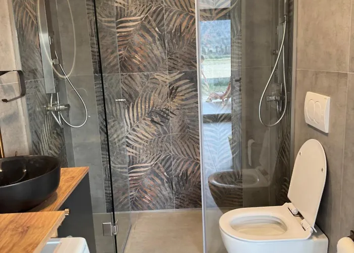 Previllage Red 9-10-11 דירה